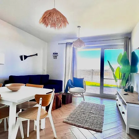 Lebska Ostoja Piaskowa . Kolo Leby דירה